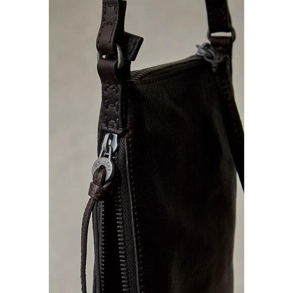 🎉LAST CHANCE🎉 FREE PEOPLE We The Free Wyatt Crossbody / Black Ink - Picture 3 of 11